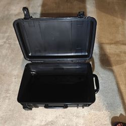 Hard Case with Wheels