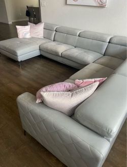 Sofa sectional