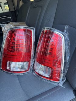 Luces Traceras De Dodge RAM