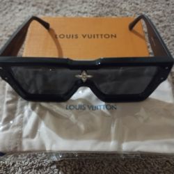 Louis Vuitton Sunglasses 280