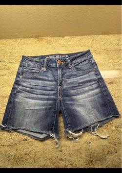 Women’s American Eagle Denim Super Stretch Shorts Size 4