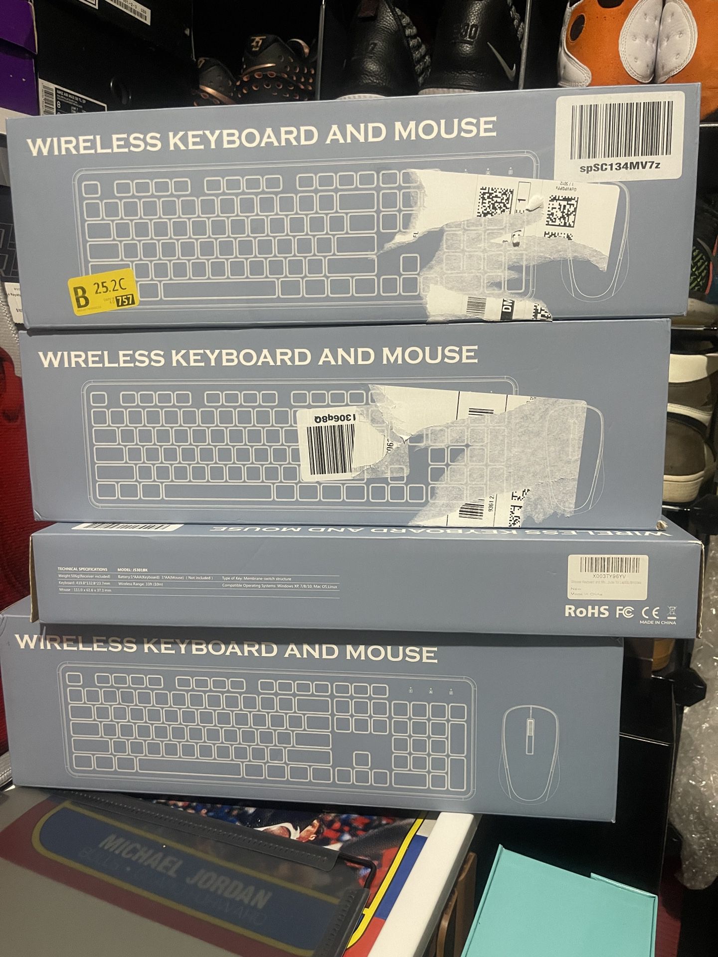 Wireless keyboard And Mouse