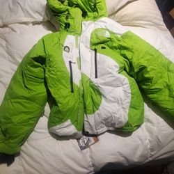 Supreme North Face S Logo  Parka Down Jacket Summit Series M 800   We'll make someone very happy at Christmas and warm too. price is firm no offers