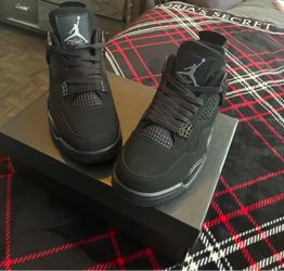 New Air Jordan Retro 4 Shoe Size 8.5 Men
