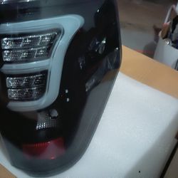 09-14 FORD F150 TAIL LIGHTS