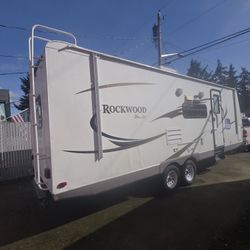 2010 Forest River Rockwood Ultra lite