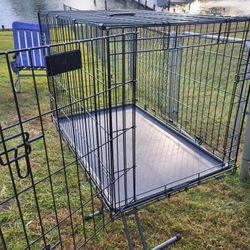 Large 36-in Dog Crate With Tray. Collapsible
