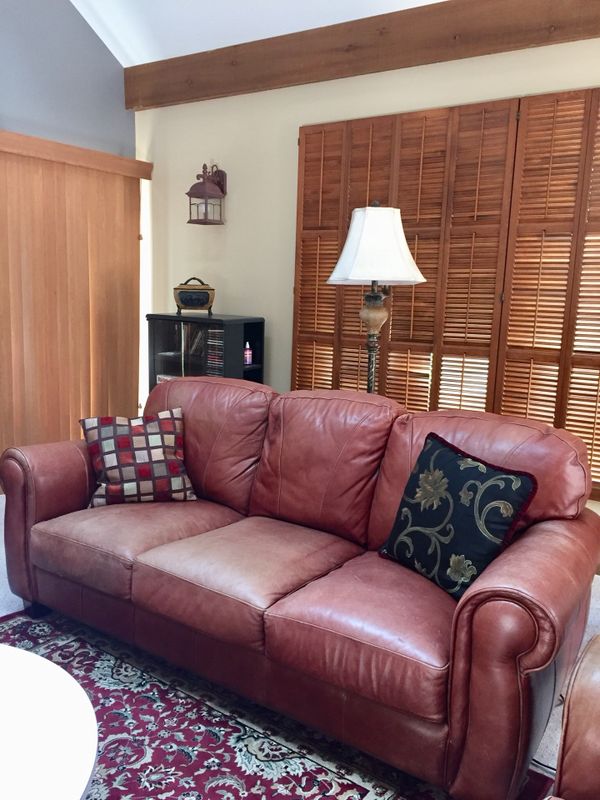 1 Plush Leather Couch For In Lemont Il Offerup 1 Plush Leather Couch