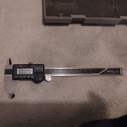 Mituyo digital caliper tool..500-196