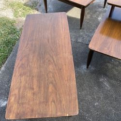 Lyons Manufacturing companyMid century antique table set of three 