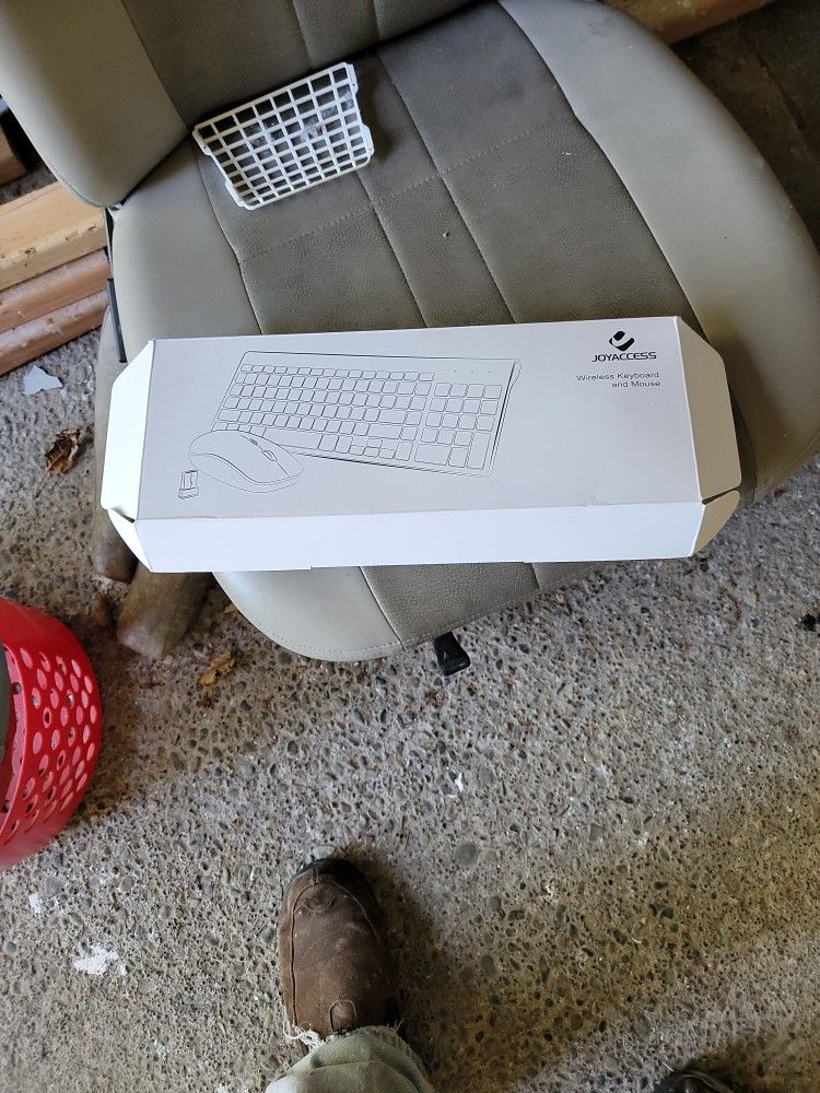 Joyaccess Wireless Keyboard and Mouse