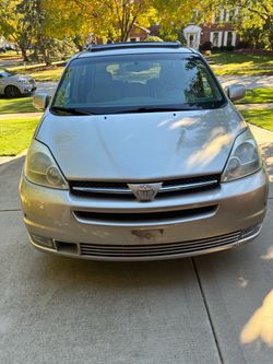 2005 Toyota Sienna XLE Limited