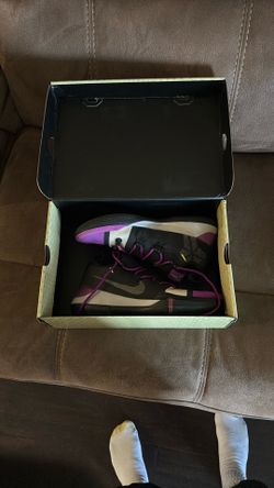 Nike Kobe AD 2018 EP Vivid Purple (size 9)