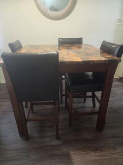 Dinette set with 4 high chairs