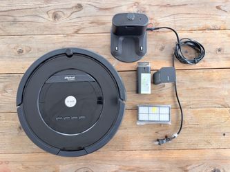 iRobot roomba vacuum model 805