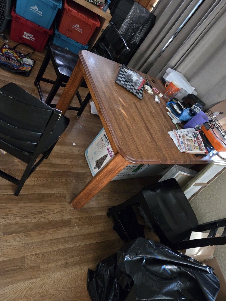 Table With Extra Leafs