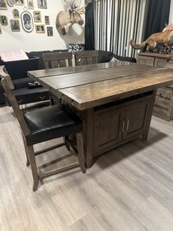Living Spaces Kitchen Table