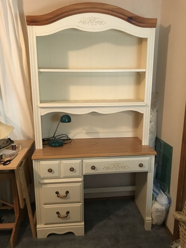 Matching Dresser And Desk Furniture In Round Rock Tx Offerup