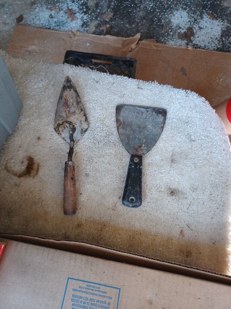 Puddy Knife And Trial