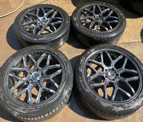 Chrysler 300 18 inch wheels and tires