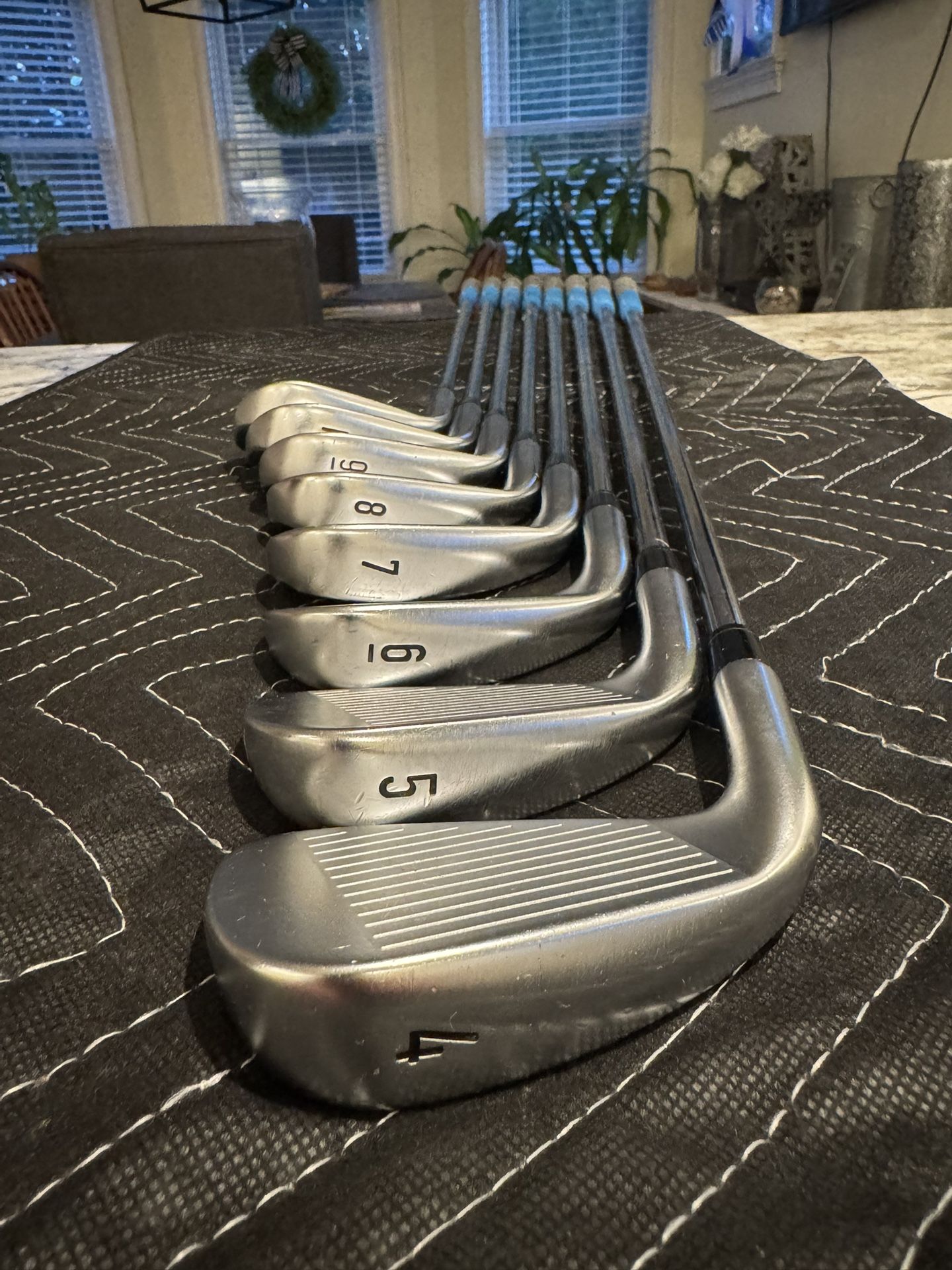 Callaway Apex 21 Irons (4-AW) - Premium Forged Iron Set, Excellent Condition
