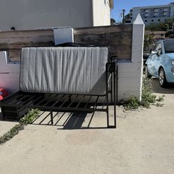 Twin bed