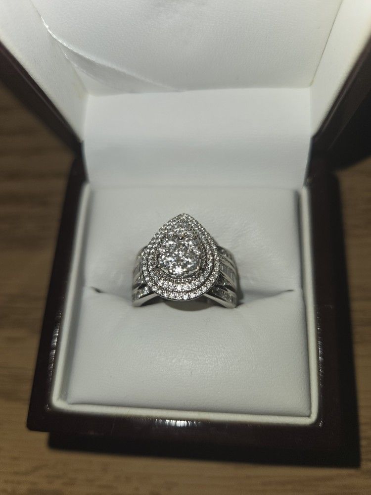 14K White Gold 2.00ct Diamond Pear
Engagement Ring w/ IGI Cert - Appraised at $2,810