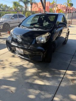 Scion IQ 2012