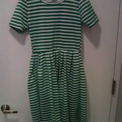 Woman's Clothing 