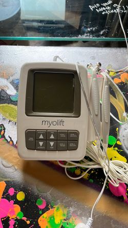 7E Wellness MyoLift Mini, a professional-grade at-home microcurrent