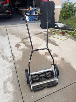 Task force 16" reel lawnmower