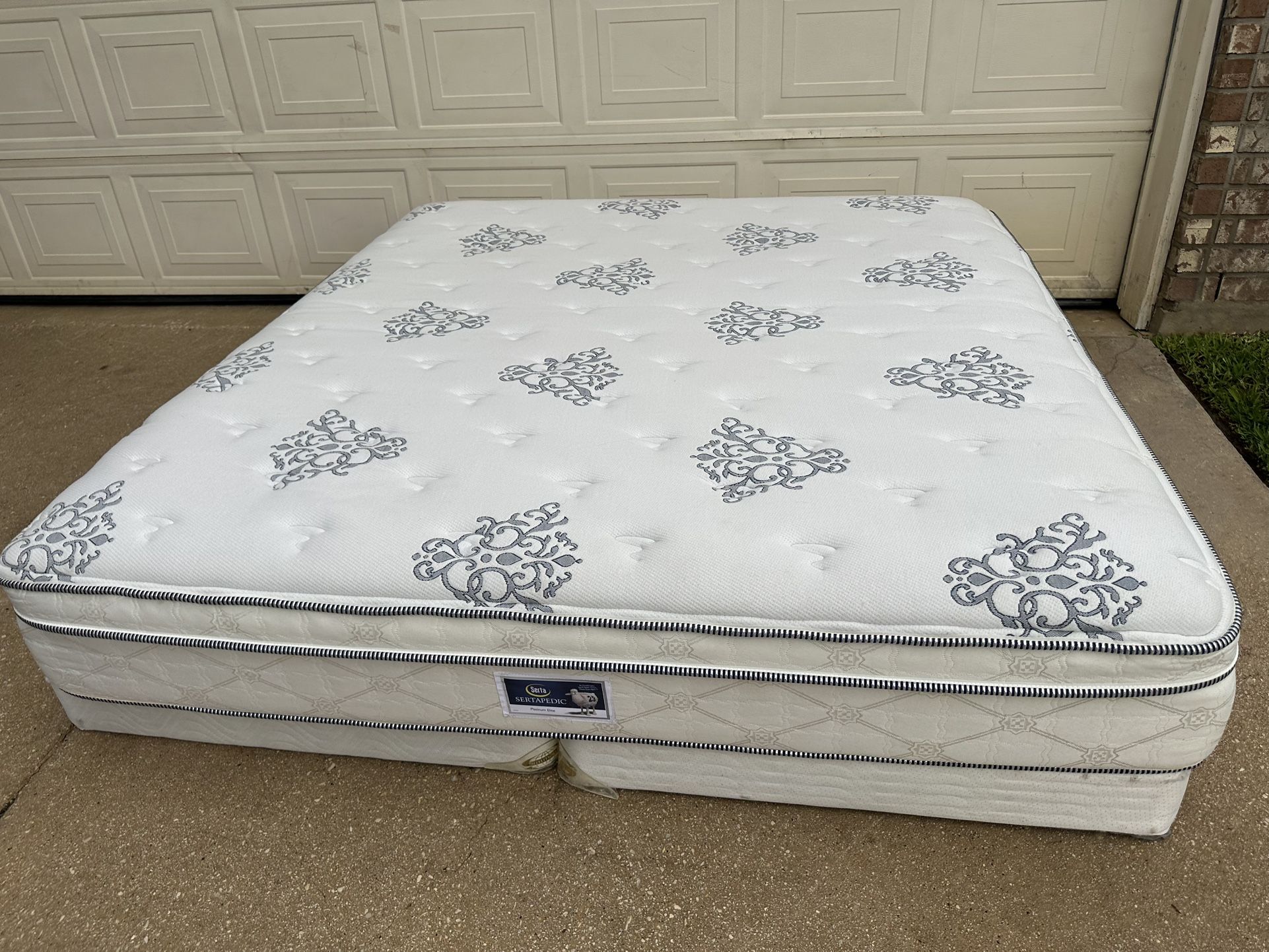 Serta Pillow Top King Mattress And Box Spring