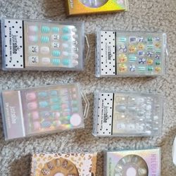 Press On Nails For Girls-Brand NEW