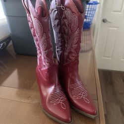 RED COWBOY BOOTS NEW