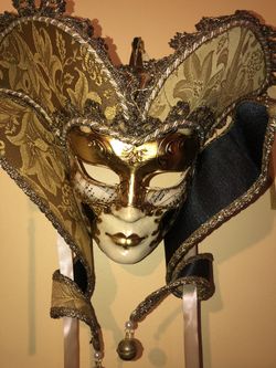 Hand crafted italian mask