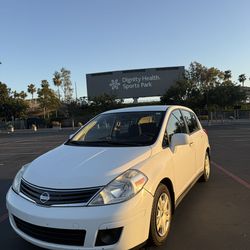 Nissan Versa Hatchback