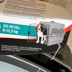 Dog kennel Brand New!!