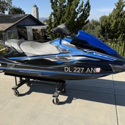 2018 Yamaha VX Deluxe WaveRunner