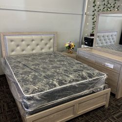 Queens Size Bed With Mattress, Nightstand, Dresser & Mirror 