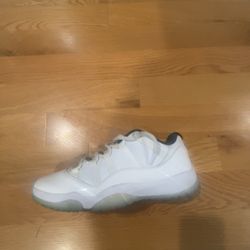 Jordan 11 Legend Blue 