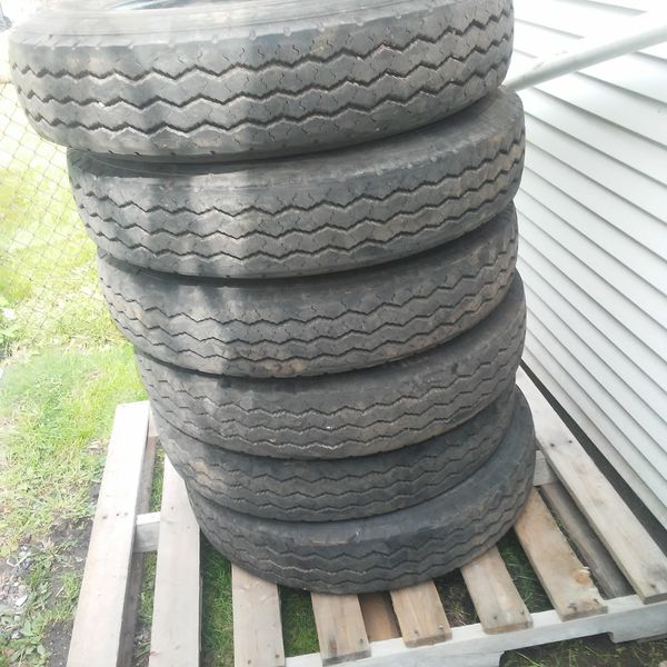 RV Tires. 8R19.5 Like New for Sale in Lockport, NY OfferUp