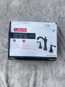 Delta Valdosta 2 handle Bathroom or Kitchen Faucet Venetian Bronze Finish