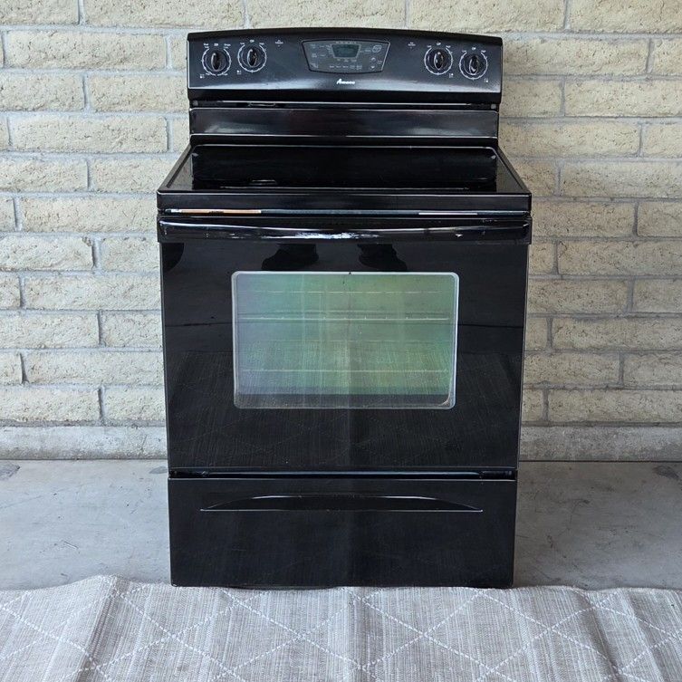 CLEAN AMANA SMOOTH-TOP ELECTRIC RANGE * 4.8 cu ft OVEN GLASS STOVE HOME KITCHEN APPLIANCE