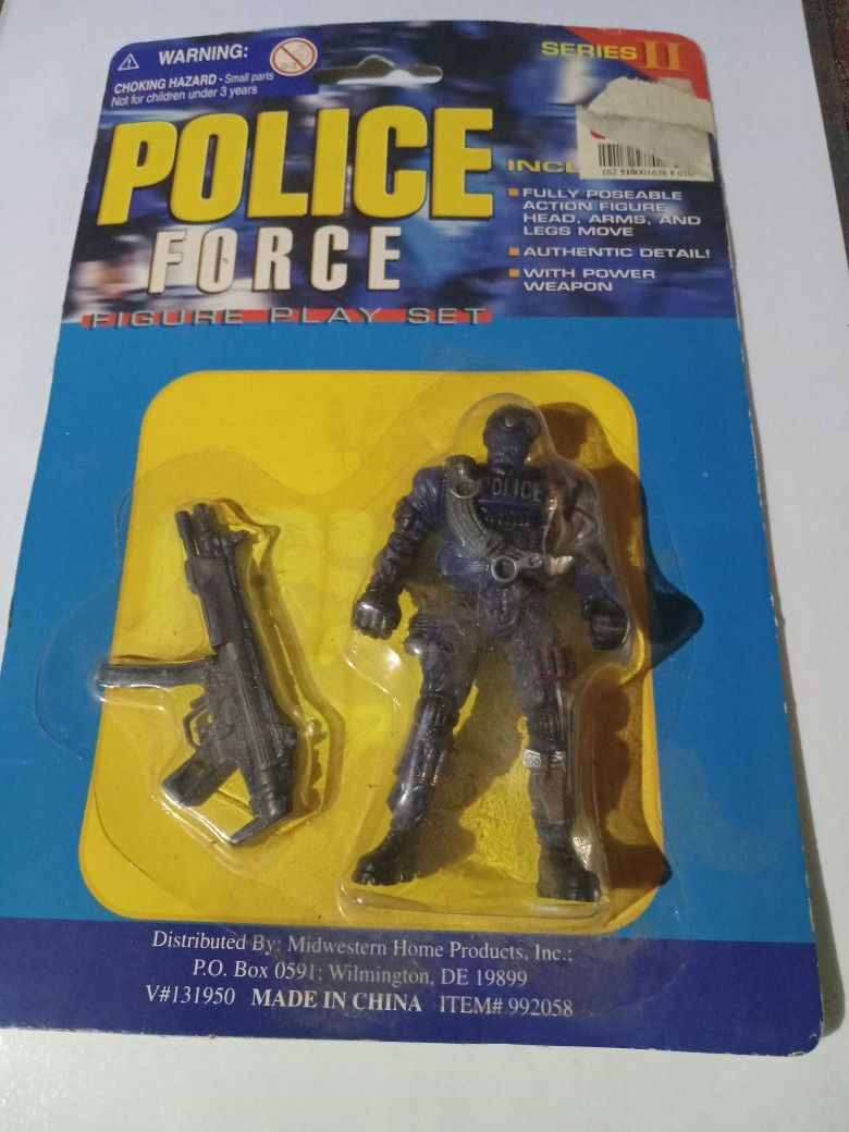 Police Force Figure Play Set.