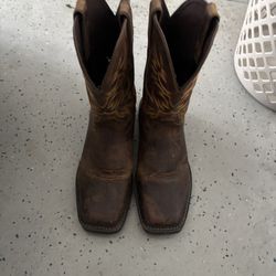 Justin Original Work Boots Men's Driller Pull-On Square Toe Work Boot