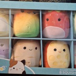 8 BEAUTIFUL SQUISHMALLOWS