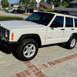 2000 Jeep Cherokee