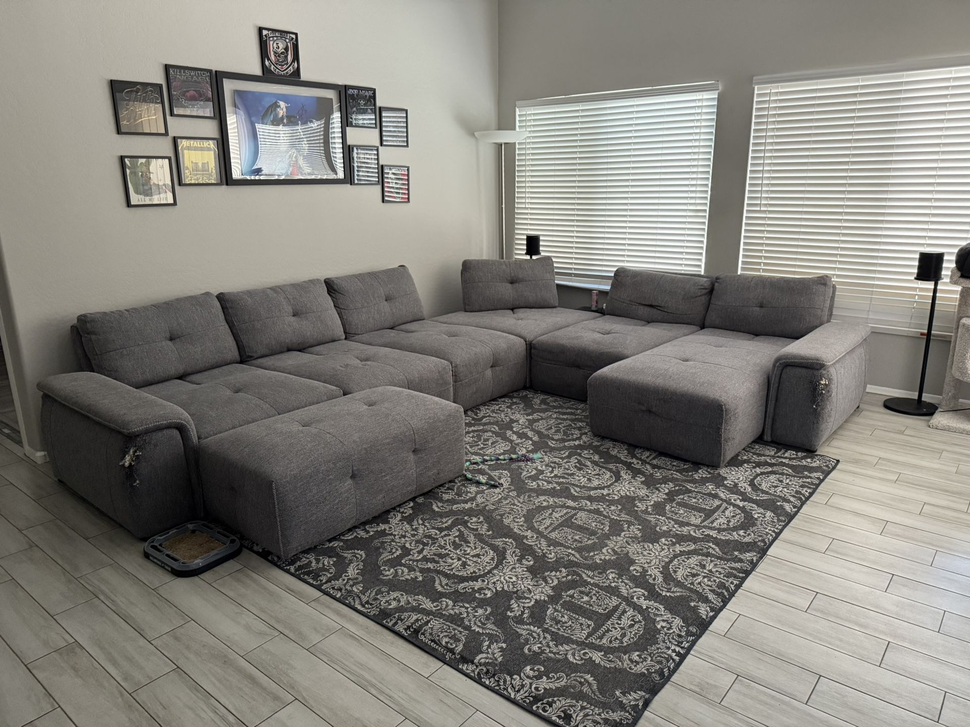 8pc Modular Sectional W/ Chaise And Ottoman