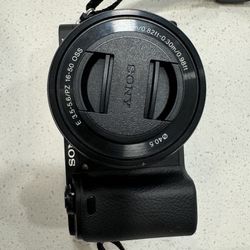 Sony - Alpha a6400 Mirrorless Camera with E PZ 16-50mm f/3.5-5.6 OSS Lens - Black