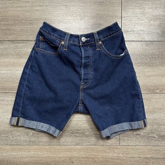 Levis 501 S Women's Shorts Size 28  Inseam 4&quot; Cuffed High Rise Elastic Waste 